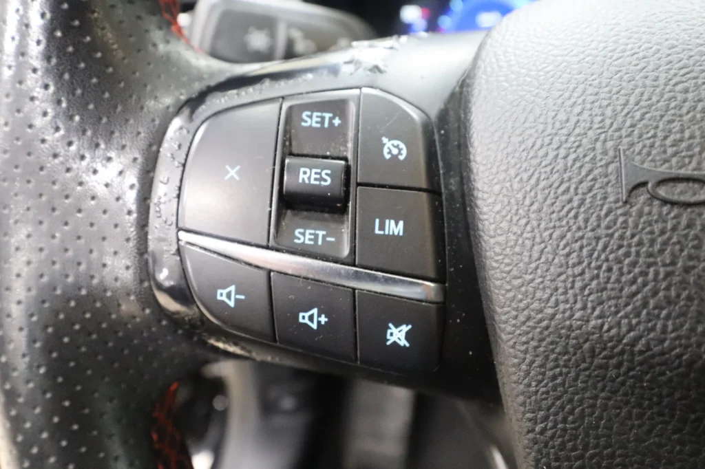 Ford Kuga ST-LINE Dsl ECO BLUE 1500CC 120HP NAVI LED EΛΛΗΝΙΚΟ  2022