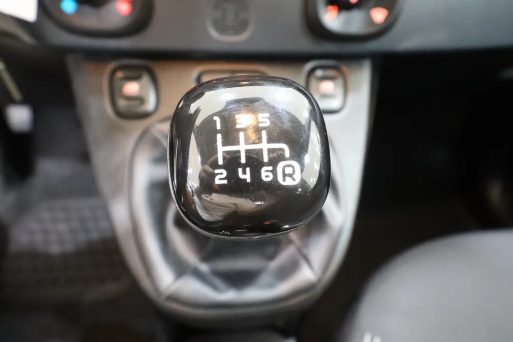 Fiat Panda HYBRID 1000CC 70HP ΕΛΛΗΝΙΚΗΣ ΑΝΤΙΠΡΟΣΩΠΕΙΑΣ  2023