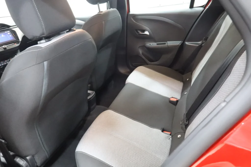 Opel Corsa 1.2 100hp Automatic 2025