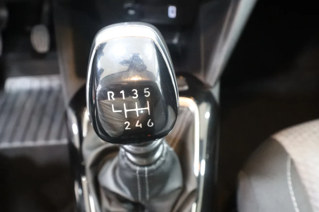 Opel Corsa 1.2 100hp Automatic 2025