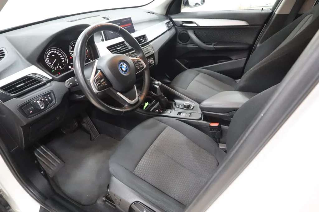 Bmw X1 X1 XDRIVE 25e 1500cc 220 hp HYBRID  ΕΛΛΗΝΙΚΟ  2022