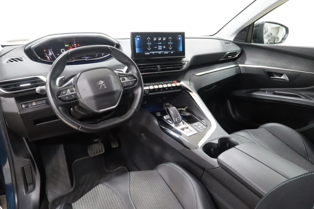 Peugeot 3008 Allure 1.2 130HP Automatic 2022
