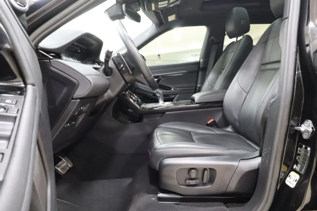 Land Rover Range Rover Evoque P300e Plug-in Hybrid AWD 2022