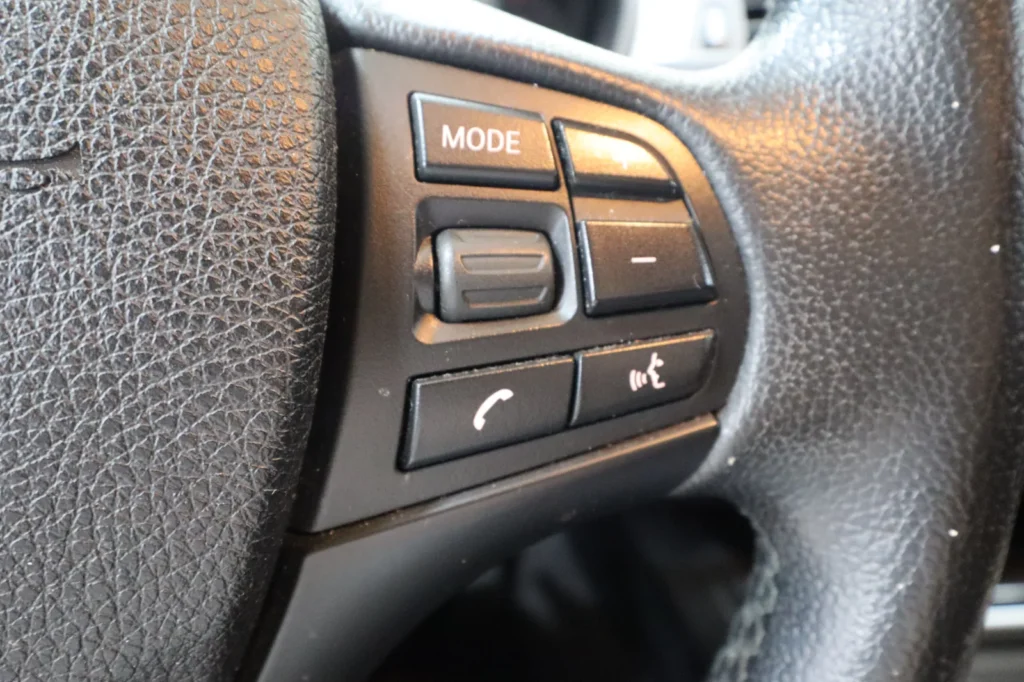 BMW 320i Automatic Leather Xenon Greek-Delivered 2015