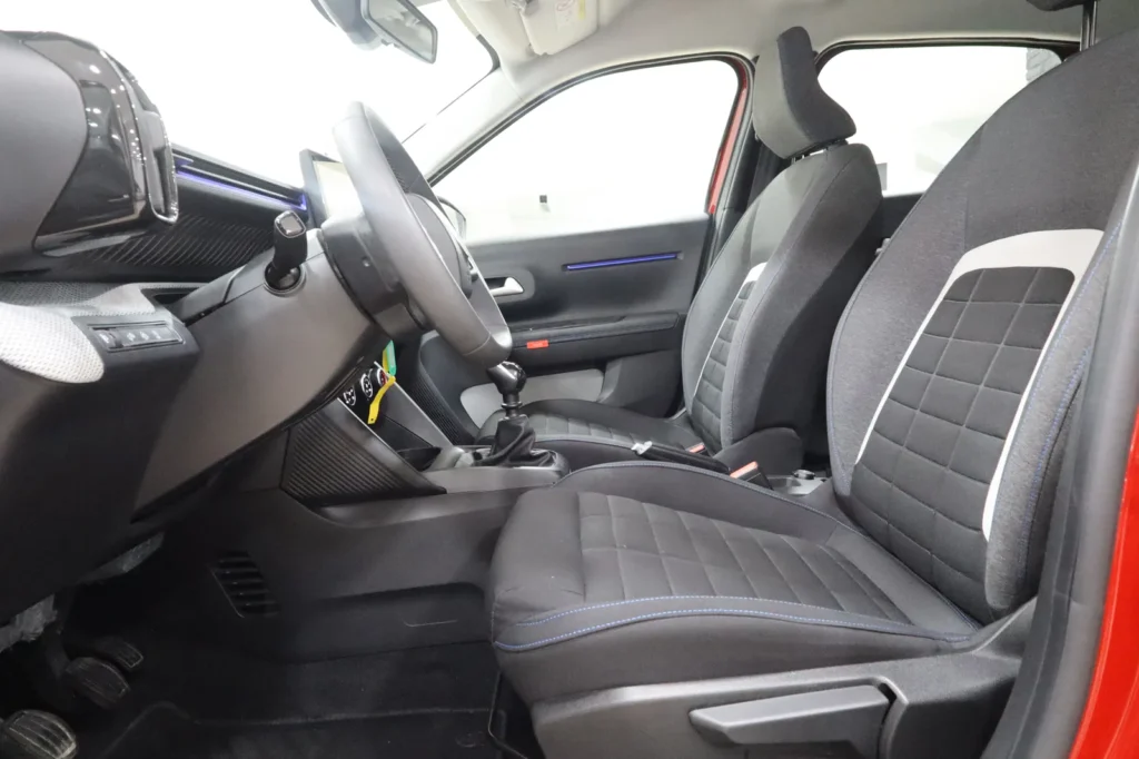 Citroen C3 C3 Plus 1.2CC 100 HP *ΜΕ EΡΓΟΣΤΑΣΙΑΚΗ ΕΓΓΥΗΣΗ* 2025