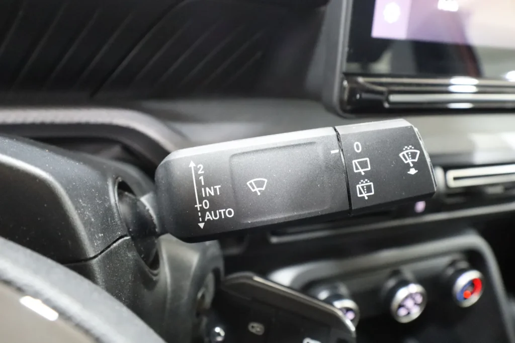 Citroen C3 C3 Plus 1.2CC 100 HP *ΜΕ EΡΓΟΣΤΑΣΙΑΚΗ ΕΓΓΥΗΣΗ* 2025