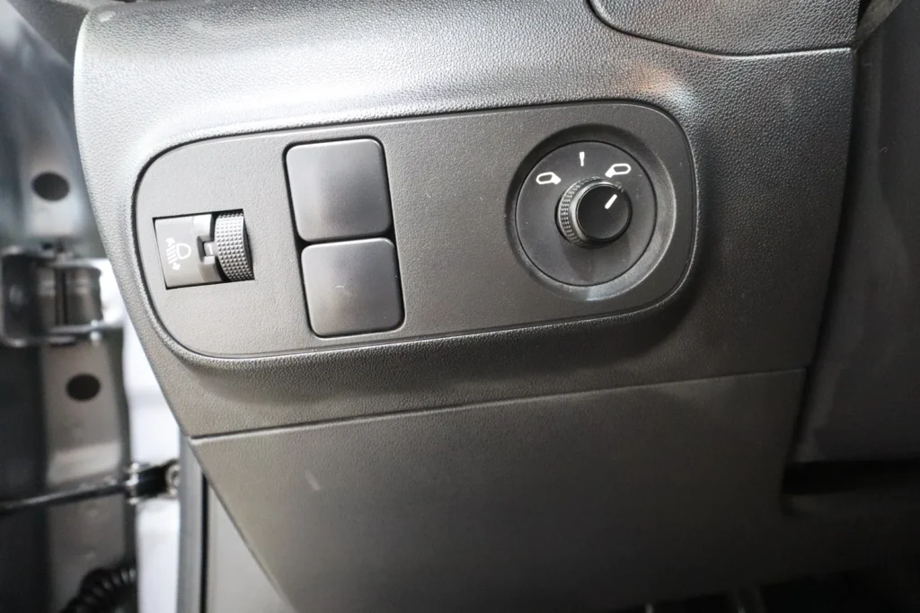Citroen C3 	C3 PureTech 1200cc  83hp S&S Feel 2022