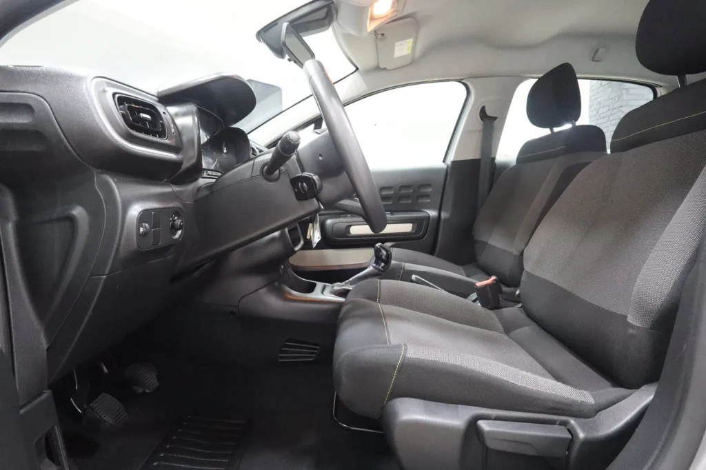 Citroen C3 	C3 PureTech 1200cc  83hp S&S Feel 2022