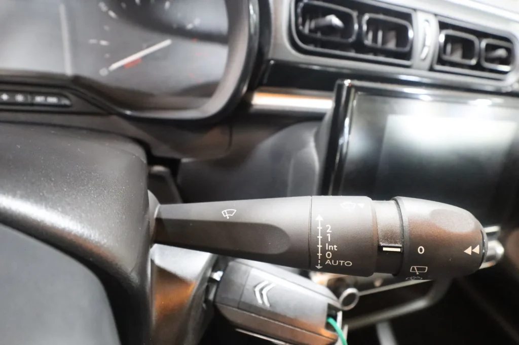 Citroen C3 	C3 PureTech 1200cc  83hp S&S Feel 2022