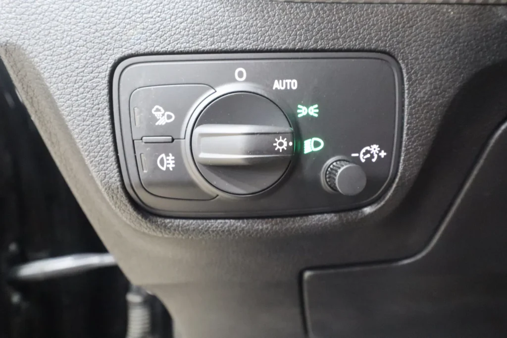 Audi Q2 30 TFSI 1.0 110hp Automatic 2021