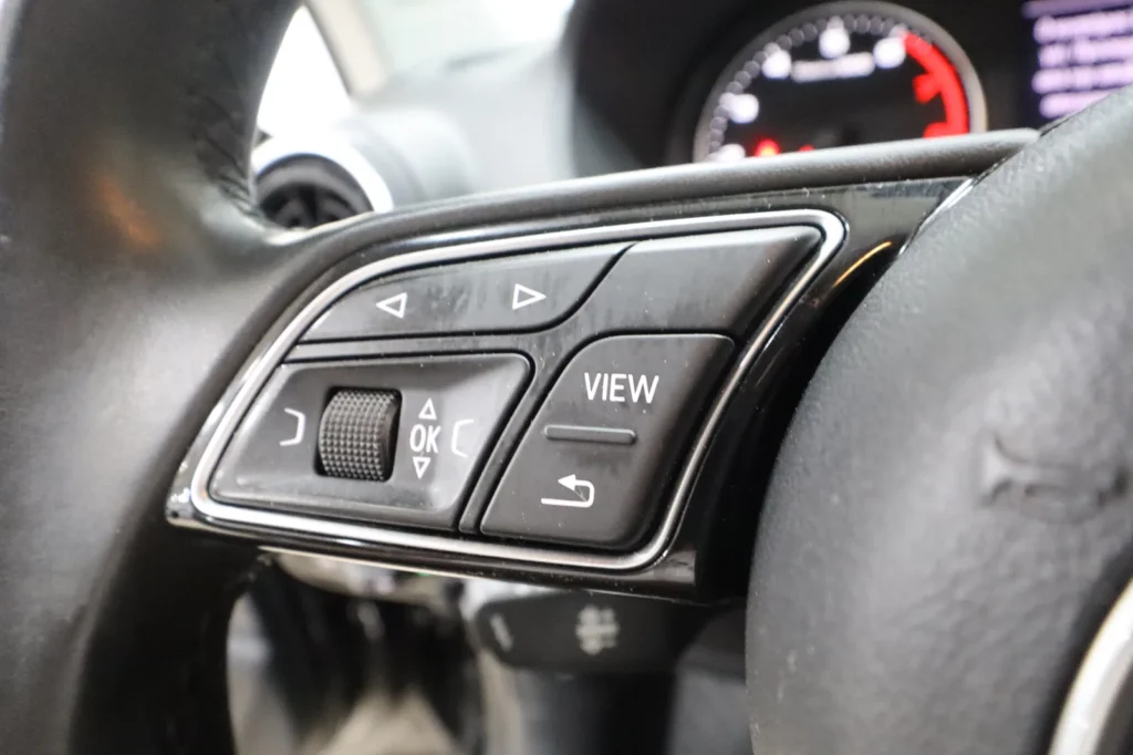 Audi Q2 30 TFSI 1.0 110hp Automatic 2021
