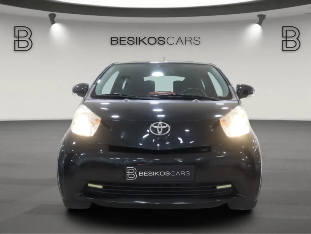Toyota iQ Automatic Sunroof 2011