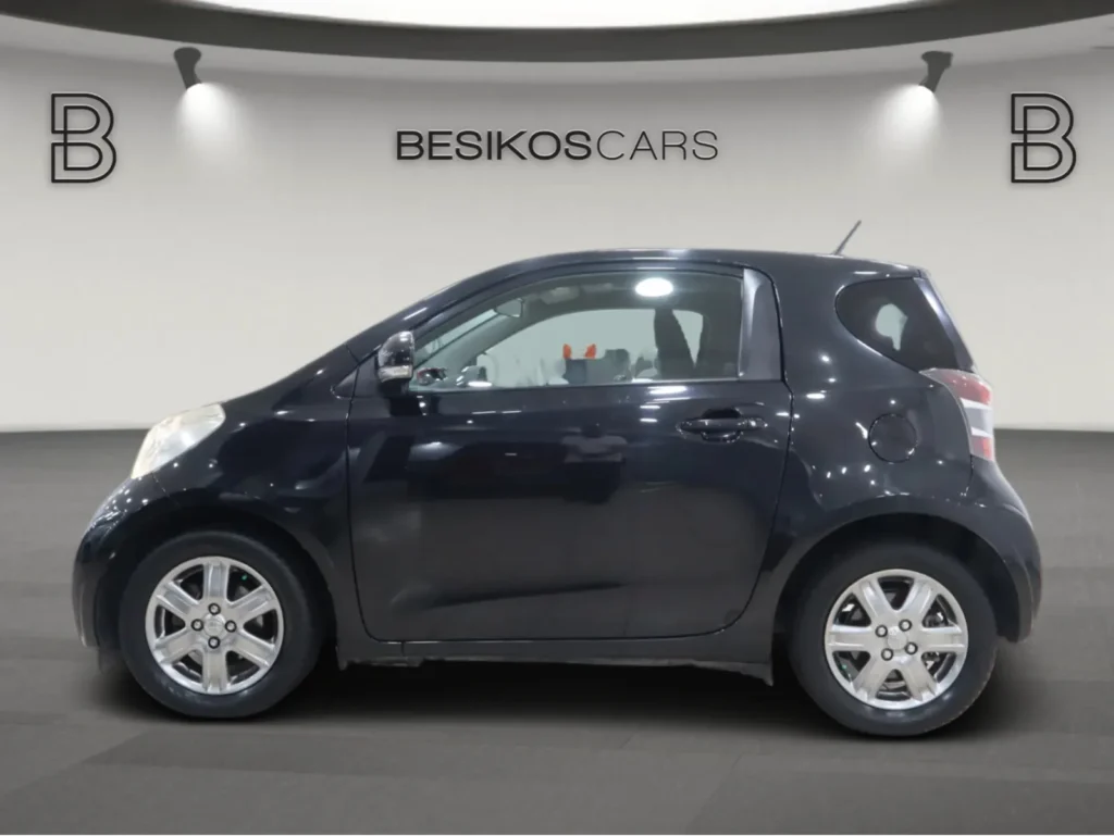 Toyota iQ Automatic Sunroof 2011