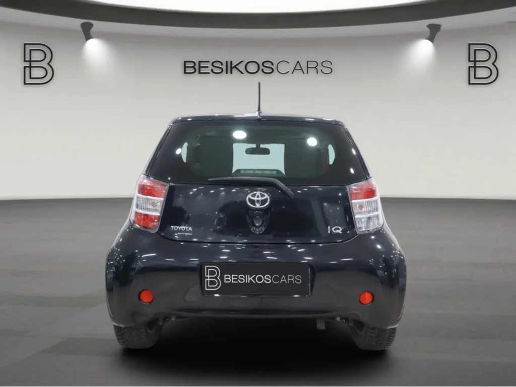 Toyota iQ Automatic Sunroof 2011