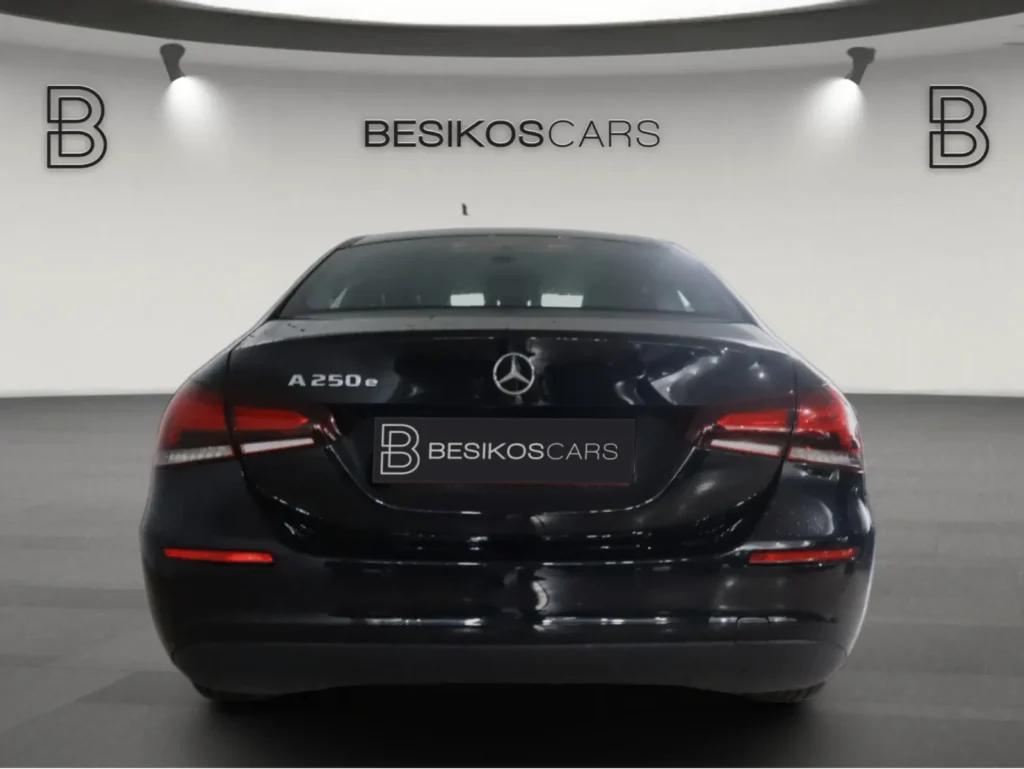 Mercedes-Benz A 250 A 250e1.3cc 218hp  PLUG IN HYBRID AUTOMATO NAVI LED  2022