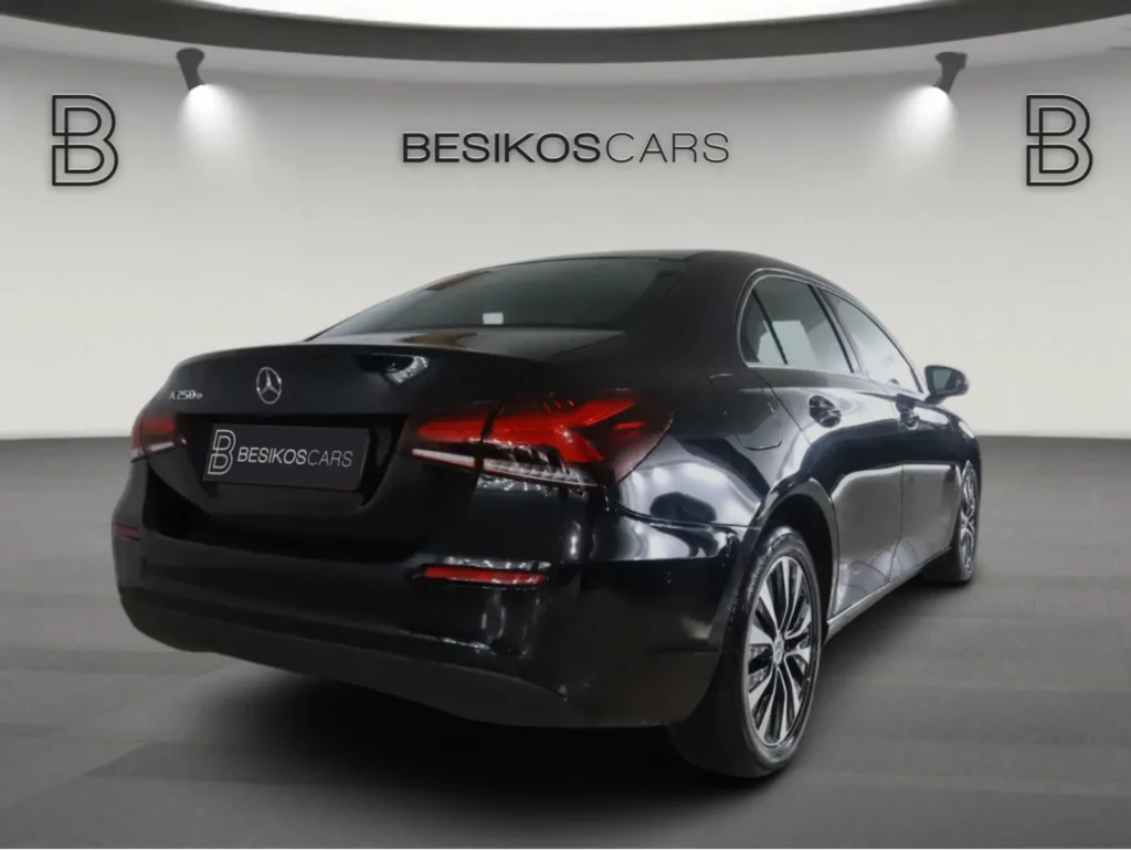 Mercedes-Benz A 250 A 250e1.3cc 218hp  PLUG IN HYBRID AUTOMATO NAVI LED  2022