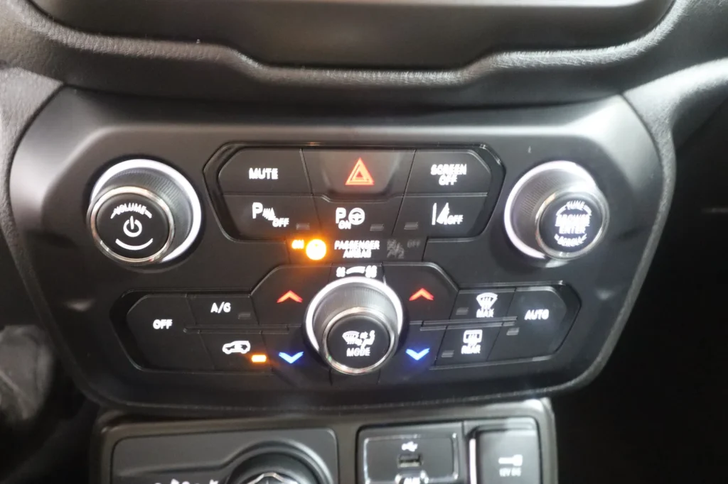 Jeep Renegade TRAILHAWK 2.0cc  170hp  4X4 AUTOMATIC NAVI XENON LEATHER  2020