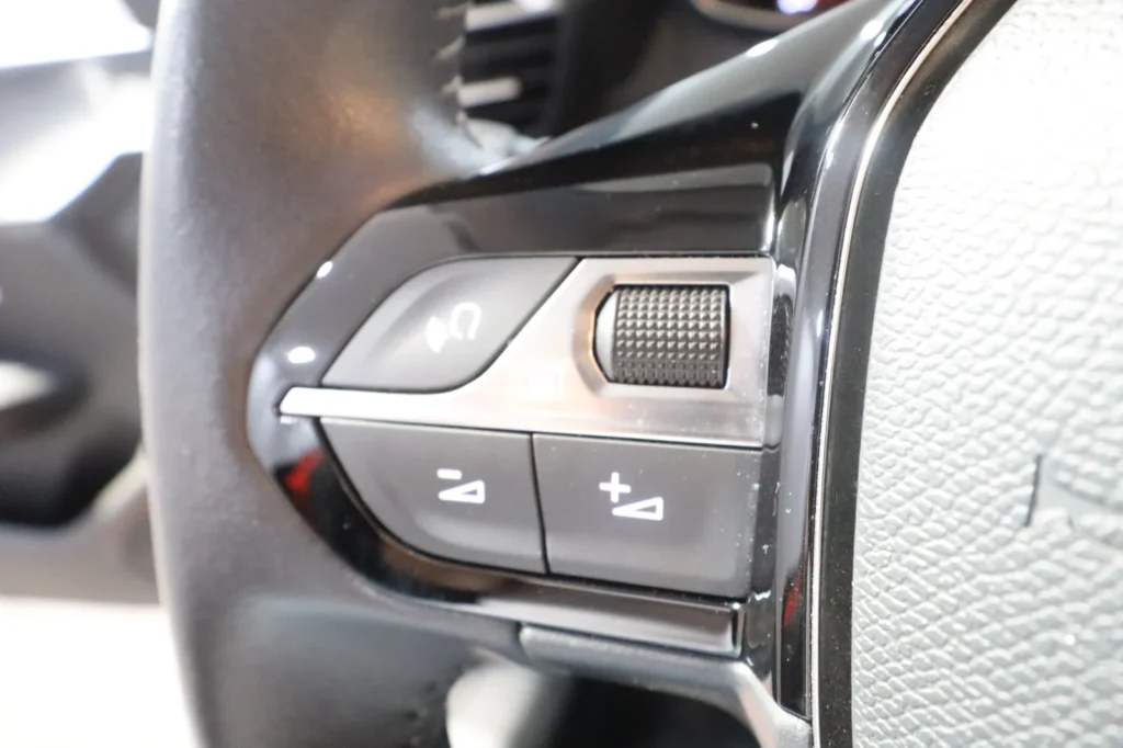 Peugeot 208 BLUE HDI 1500cc 100hp ACTIVE NAVI LED  20000ΧΛΜ  2022