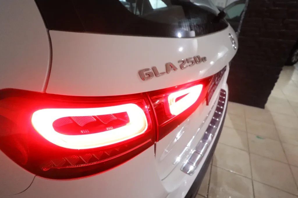 Mercedes-Benz GLA 250 GLA 250e 1300cc 218hp HYBRID NAVI LED ΕΛΛΗΝΙΚΟ  2022