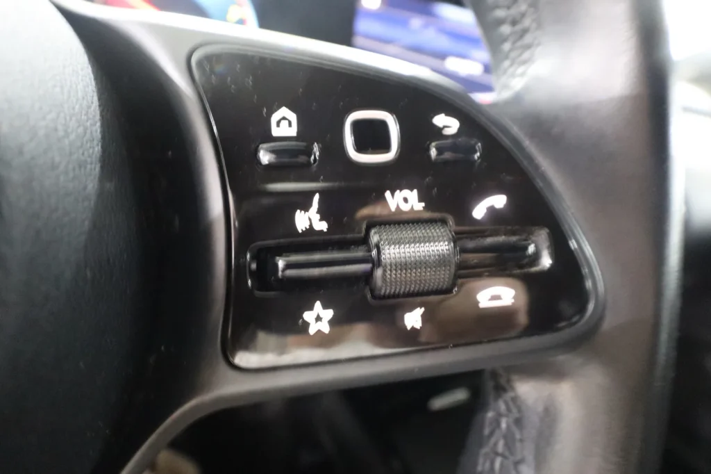 Mercedes-Benz GLA 250 GLA 250e 1300cc 218hp HYBRID NAVI LED ΕΛΛΗΝΙΚΟ  2022