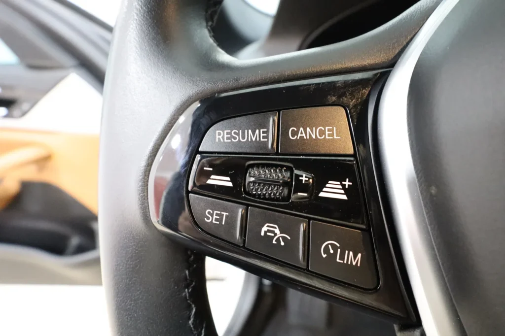 Bmw 520 Hybrid 2.0cc 190hp Head up-display| Led | Leather| 25000χλμ  2023