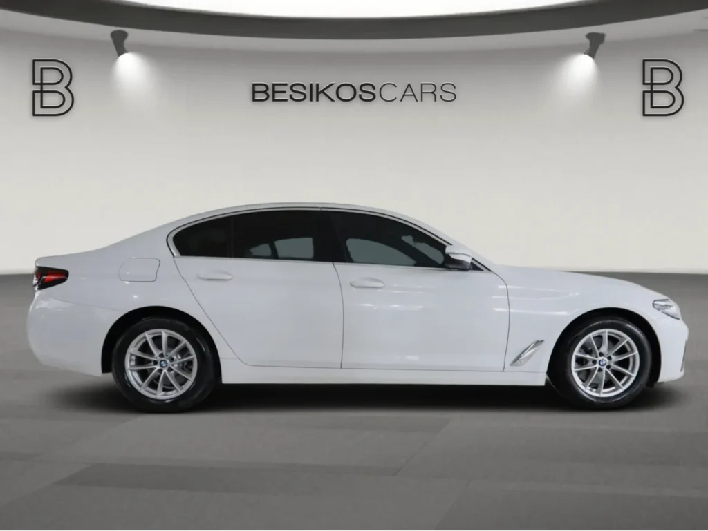 Bmw 520 Hybrid 2.0cc 190hp Head up-display| Led | Leather| 25000χλμ  2023