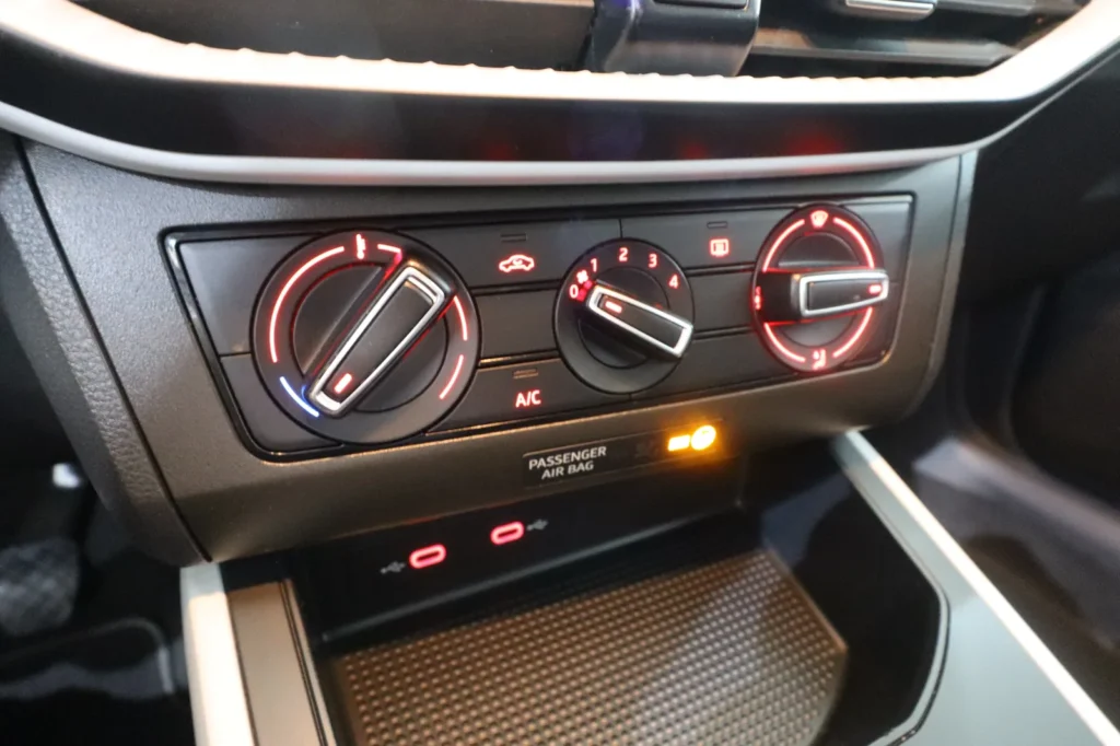Seat Arona ARONA 1.0cc 90hp ΦΥΣΙΚΟ ΑΕΡΙΟ ΕΛΛΗΝΙΚΗΣ ΑΝΤΙΠΡΟΣΩΠΕΙΑΣ  2022