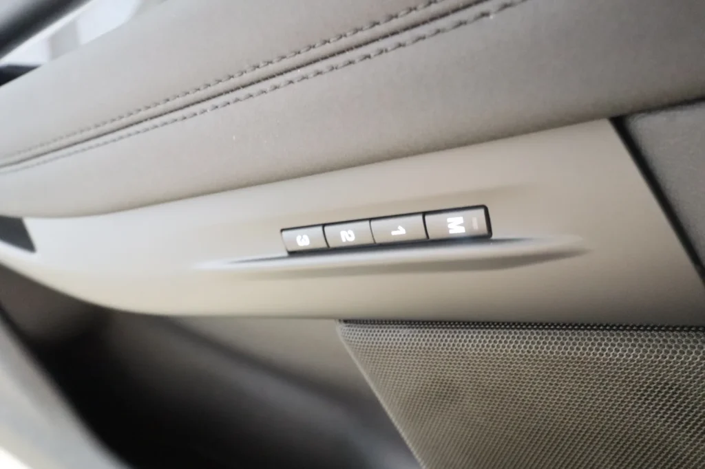 Land Rover Range Rover Evoque  P300e PLUG-IN AWD R DYNAMIC SE SUN. PANORAMA 21500χλμ 2021