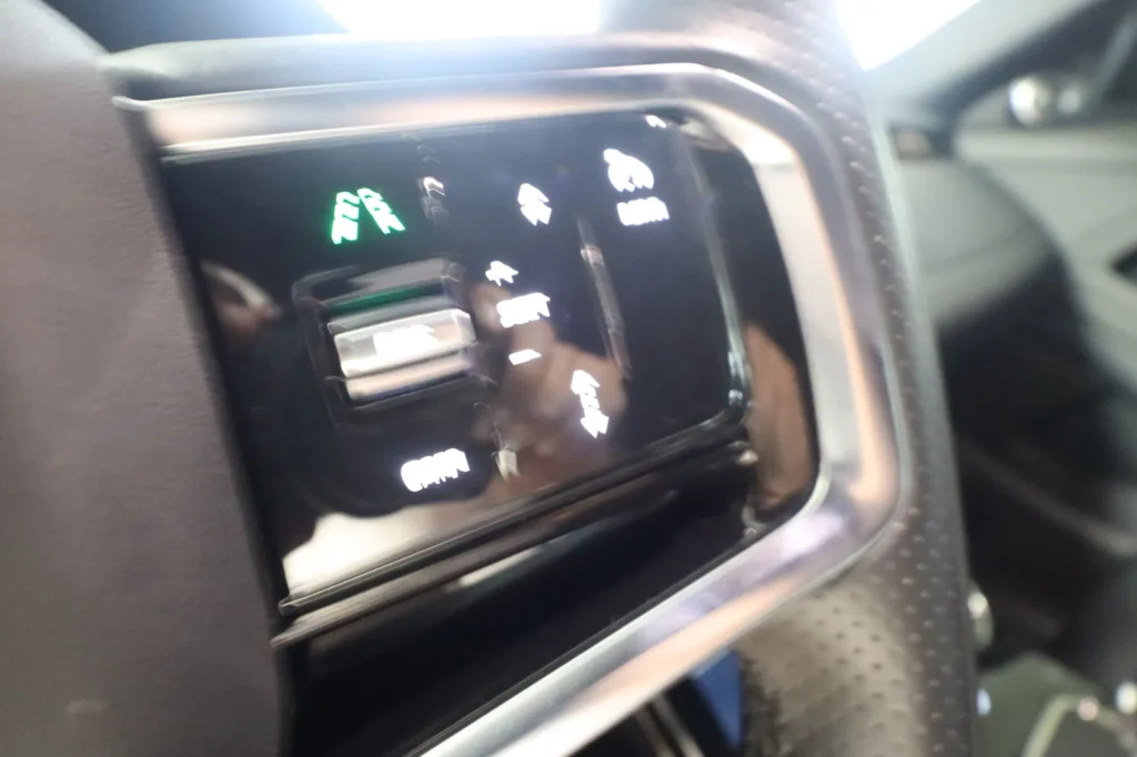 Land Rover Range Rover Evoque  P300e PLUG-IN AWD R DYNAMIC SE SUN. PANORAMA 21500χλμ 2021