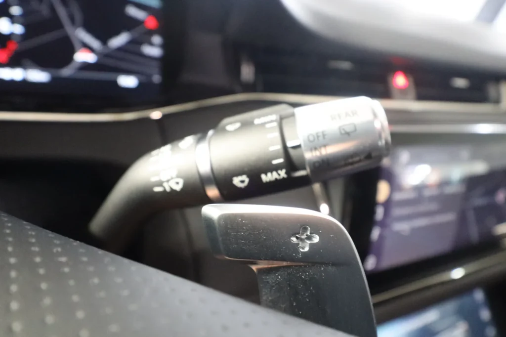 Land Rover Range Rover Evoque  P300e PLUG-IN AWD R DYNAMIC SE SUN. PANORAMA 21500χλμ 2021