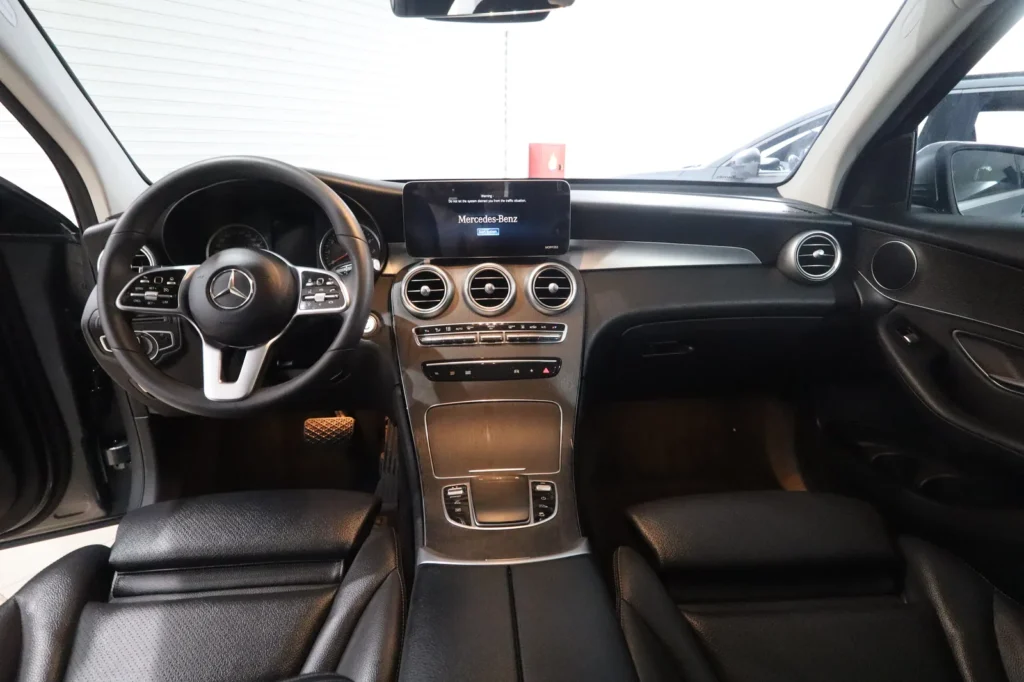 Mercedes-Benz GLC 300 GLC 300 HYBRID PANORAMA 4MATIC 2.0cc 320hp EΛΛΗΝΙΚΟ  2021