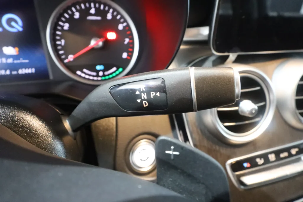 Mercedes-Benz GLC 300 GLC 300 HYBRID PANORAMA 4MATIC 2.0cc 320hp EΛΛΗΝΙΚΟ  2021