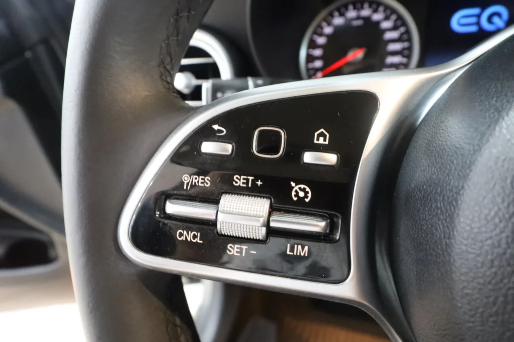 Mercedes-Benz GLC 300 GLC 300 HYBRID PANORAMA 4MATIC 2.0cc 320hp EΛΛΗΝΙΚΟ  2021