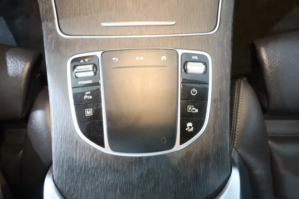 Mercedes-Benz GLC 300 GLC 300 HYBRID PANORAMA 4MATIC 2.0cc 320hp EΛΛΗΝΙΚΟ  2021