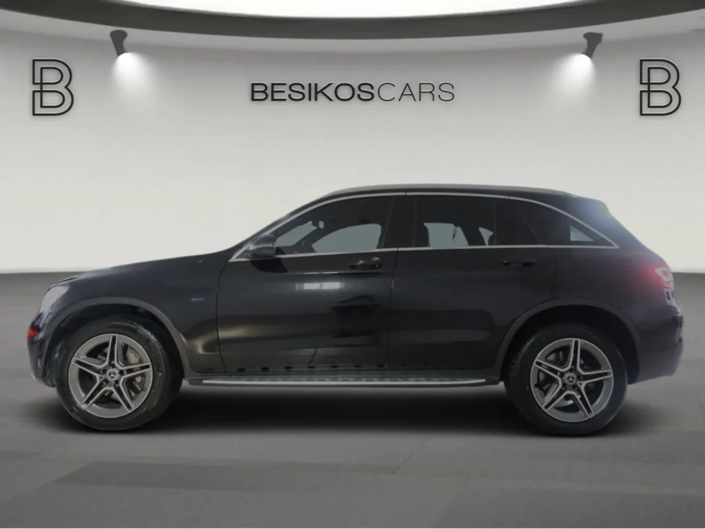 Mercedes-Benz GLC 300 GLC 300 PLUG IN HYBRID 4MATIC 9G TRONIC AMG PACKET  2021