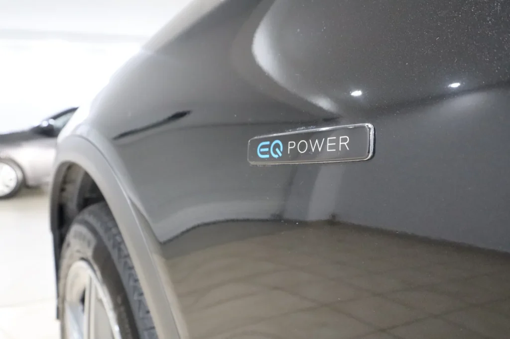 Mercedes-Benz GLC 300 GLC 300 PLUG IN HYBRID 4MATIC 9G TRONIC AMG PACKET  2021