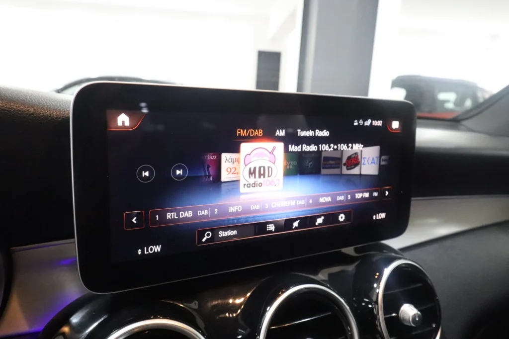 Mercedes-Benz GLC 300 GLC 300 PLUG IN HYBRID 4MATIC 9G TRONIC AMG PACKET  2021