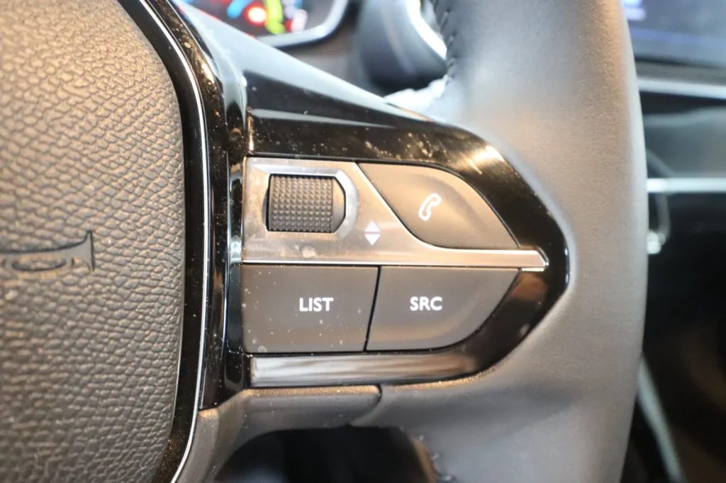 Peugeot 2008 HYBRID 1.2cc 145hp automatic  Face Lift 5000xλμ  2026