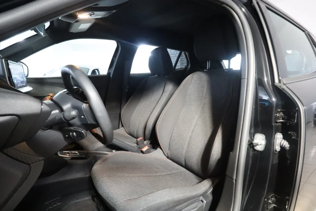 Peugeot 2008 HYBRID 1.2cc 145hp automatic  Face Lift 5000xλμ  2026