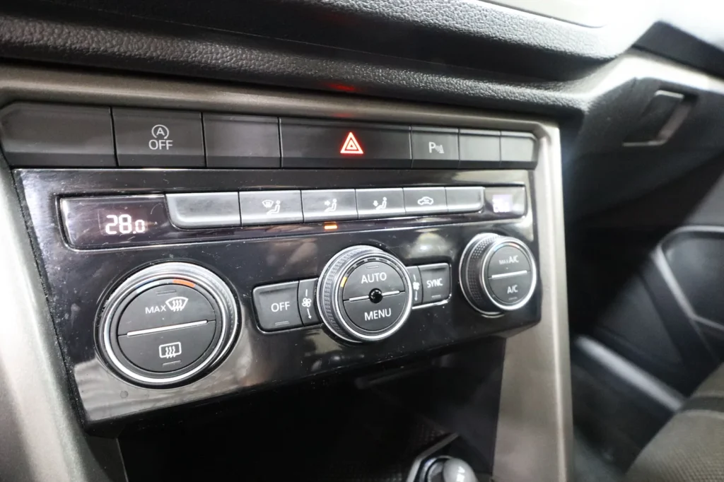 Volkswagen T-Roc Sport Line 1.0 TSI 110hp 2022