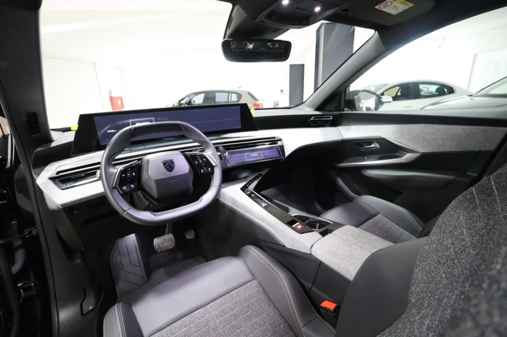 Peugeot 3008 3008 HYBRID 1.2cc 145hp  E-DCS6 ALLURE PLUS NAVI ME EΓΓΥΗΣΗ  2026