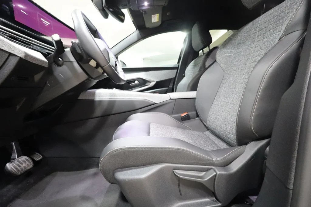 Peugeot 3008 3008 HYBRID 1.2cc 145hp  E-DCS6 ALLURE PLUS NAVI ME EΓΓΥΗΣΗ  2026