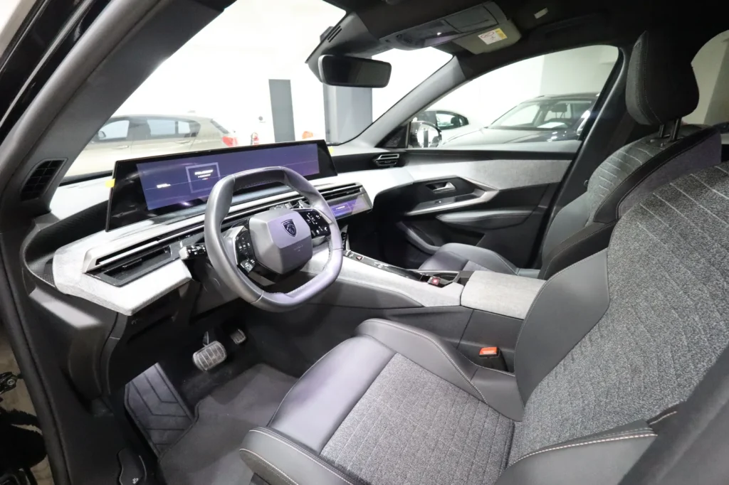 Peugeot 3008 3008 HYBRID 1.2cc 145hp  E-DCS6 ALLURE PLUS NAVI ME EΓΓΥΗΣΗ  2026