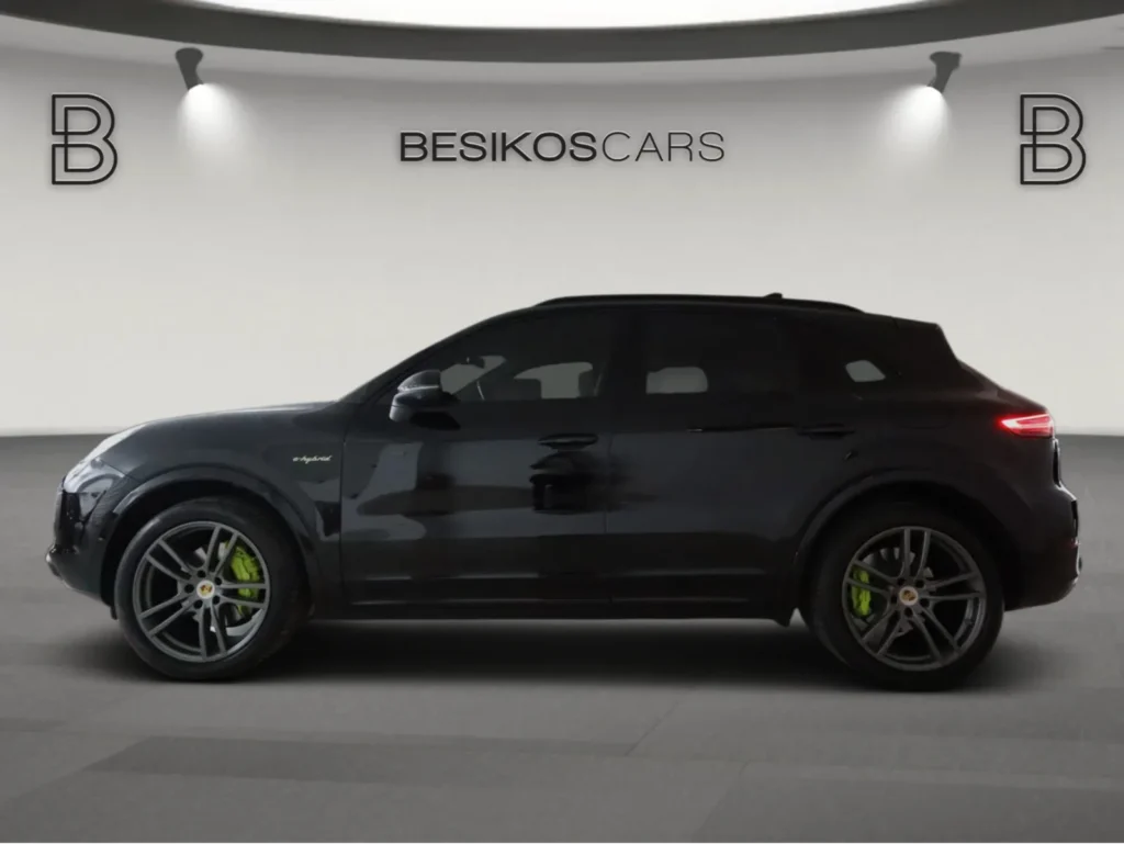 Porsche Cayenne  3.0cc 462hp  V6 e-HYBRID PLUG-IN TIPTRONIC S SUN. PAN 2023