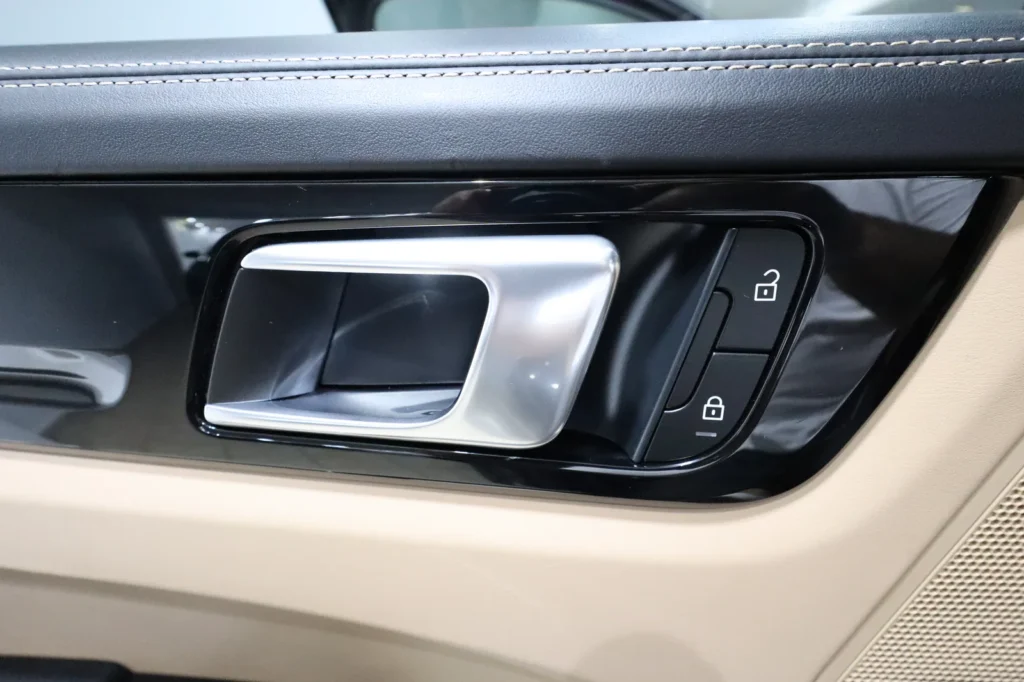 Porsche Cayenne  3.0cc 462hp  V6 e-HYBRID PLUG-IN TIPTRONIC S SUN. PAN 2023