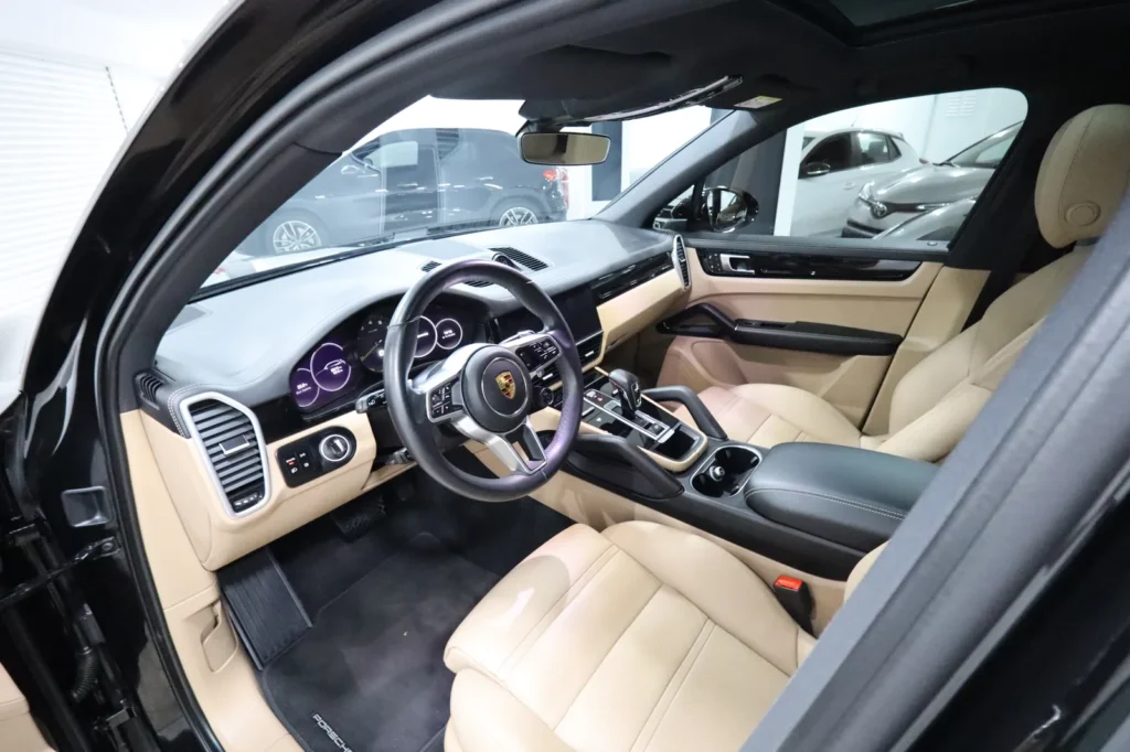 Porsche Cayenne  3.0cc 462hp  V6 e-HYBRID PLUG-IN TIPTRONIC S SUN. PAN 2023