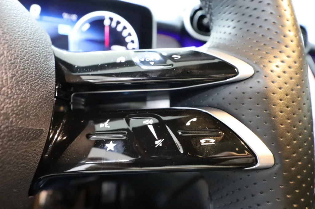 Mercedes-Benz GLC 300 GLC 300e|  PLUG-IN HYBRID|  4MATIC | AMG LINE | PANORAMA 2023